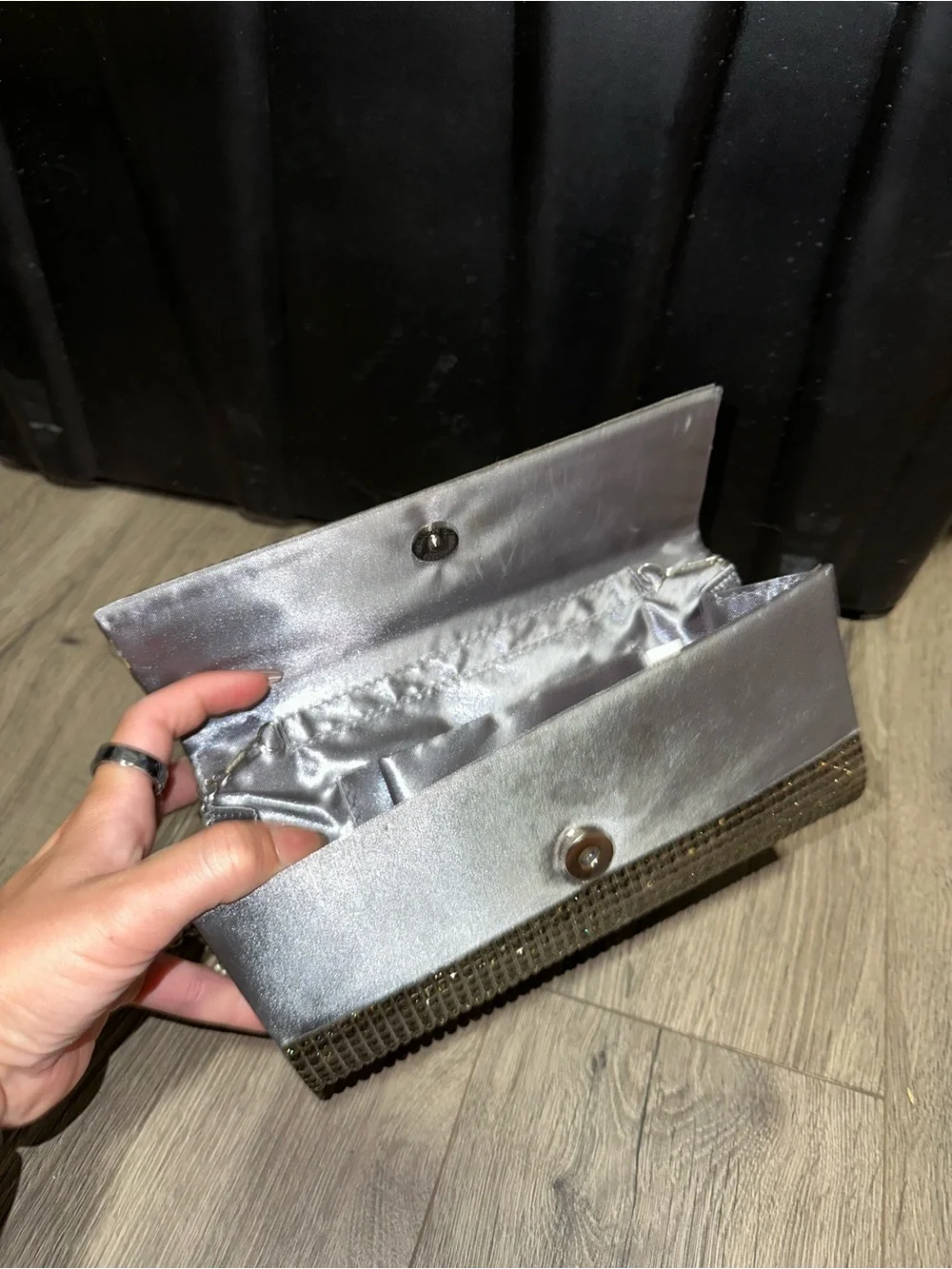 Metallic Crystal Mesh Evening Clutch with Chain Strap